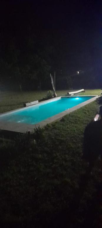 Swimmingpoolen hos eller tæt på Cabaña Eluney