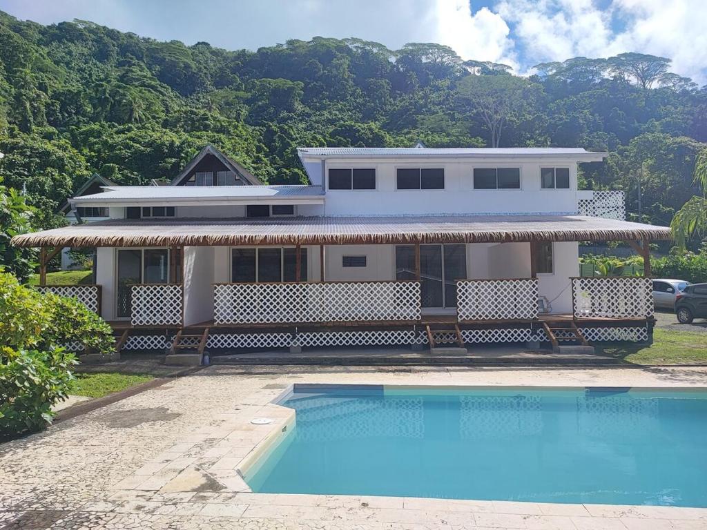 Πισίνα στο ή κοντά στο Tamanu Faaroa Bay Villa