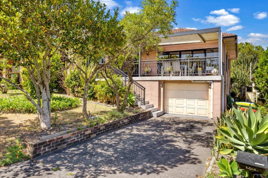 Κήπος έξω από το View Street Lake House