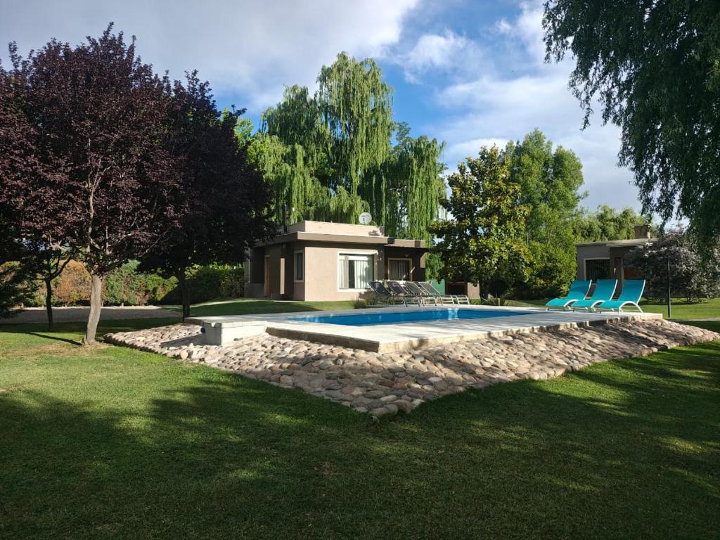 Bazén v ubytování CAYE Guest House nebo v jeho okolí