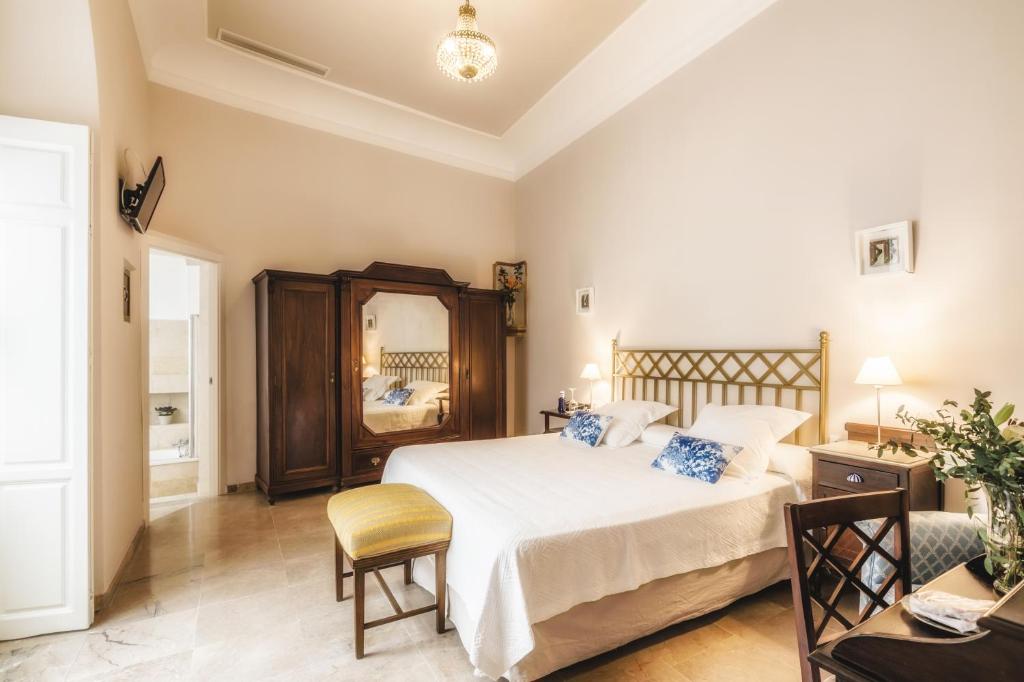 Hotel Boutique Casa de Colón - Resim 19