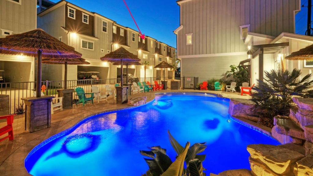 Бассейн в Island Paradise by AvantStay Pool Island Views или поблизости