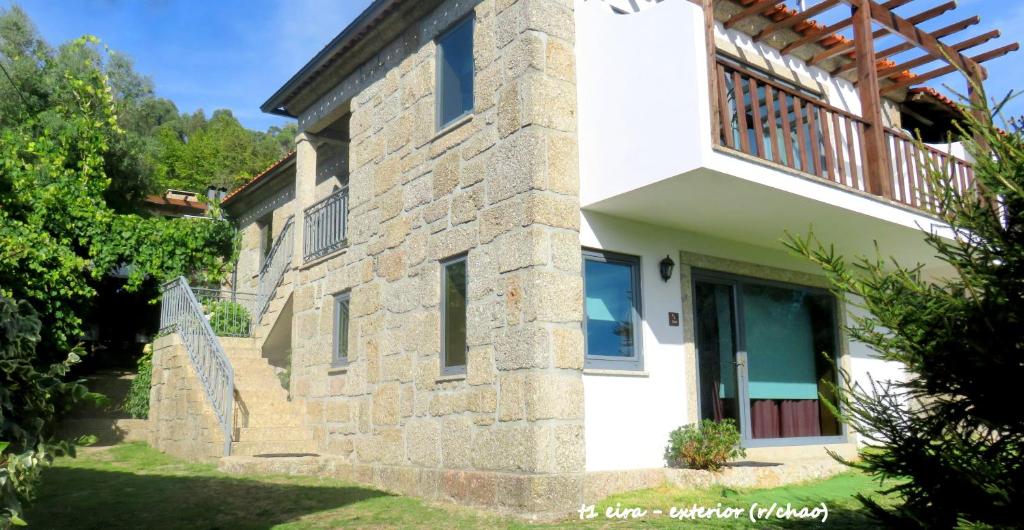 Tòa nhà nơi căn hộ tọa lạc