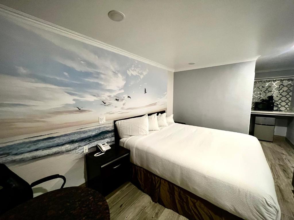 Crystal Lodge Motel - 
