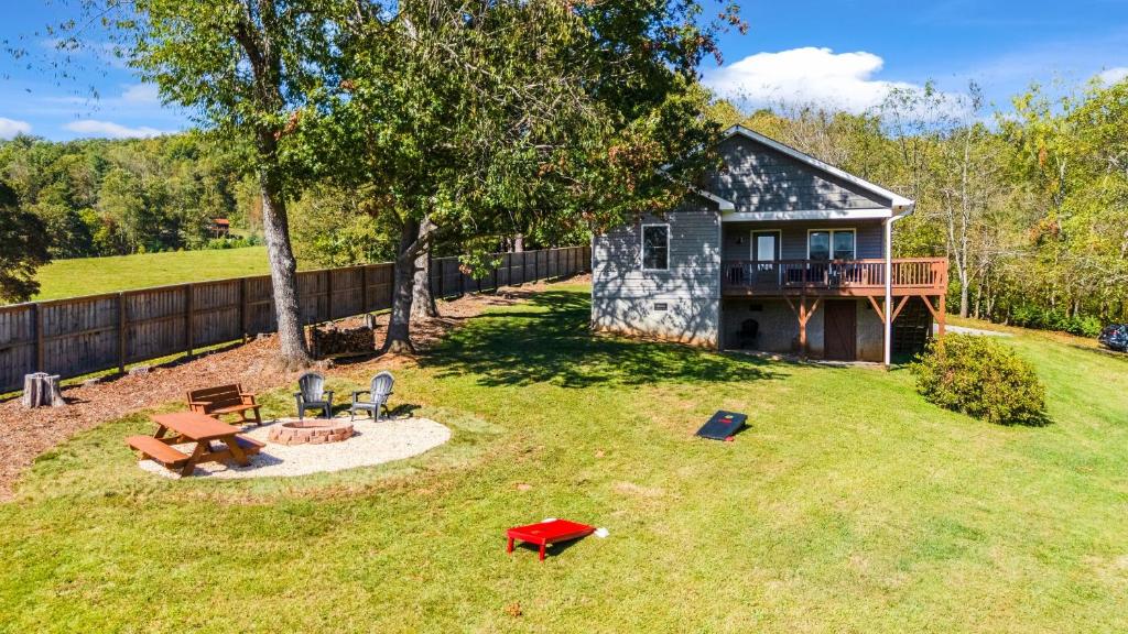 Zahrada ubytování Little Pisgah Sunrise by AvantStay Mountain View