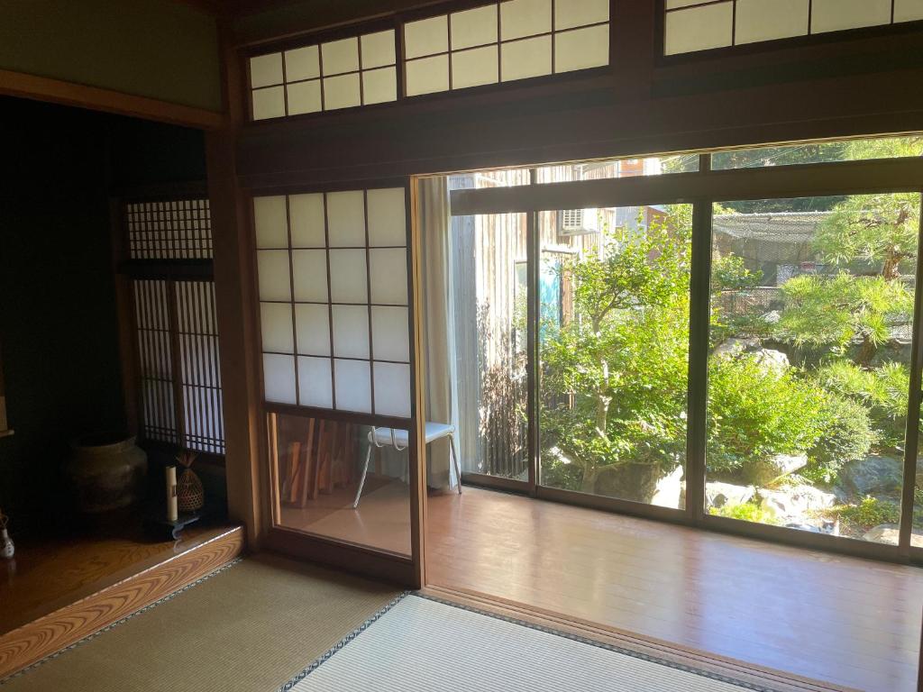 Zahrada ubytování 民宿上田屋A Traditional Coastal Fishermans Guesthouse uedaya