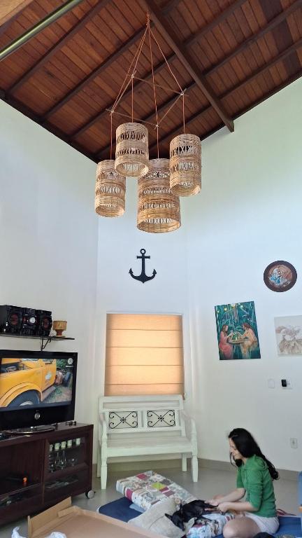 Μια τηλεόραση ή/και κέντρο ψυχαγωγίας στο Casa Arraial Ajuda Jardim da Mata