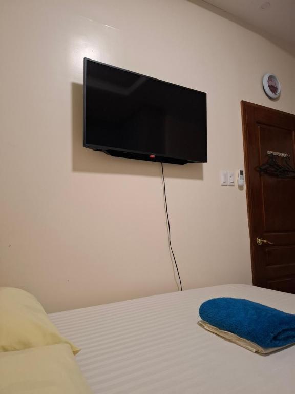 Et tv og/eller underholdning på Rey's Pension House- Family Room