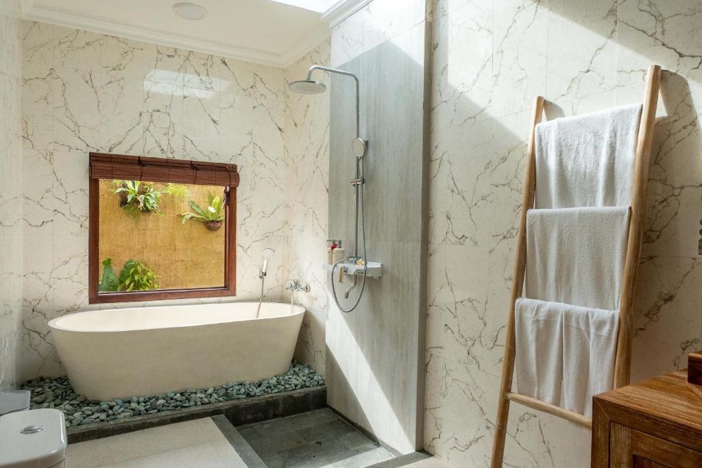 Sawah Sebatu Villa - 16