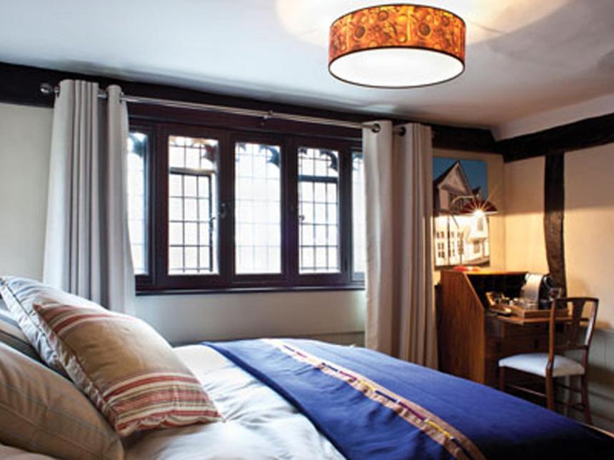 The Cross Keys - Double Room - Ensuite With Shower