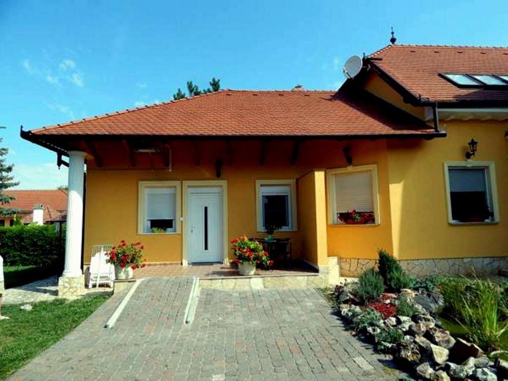 Georgina Apartman - Appartement D'une Chambre