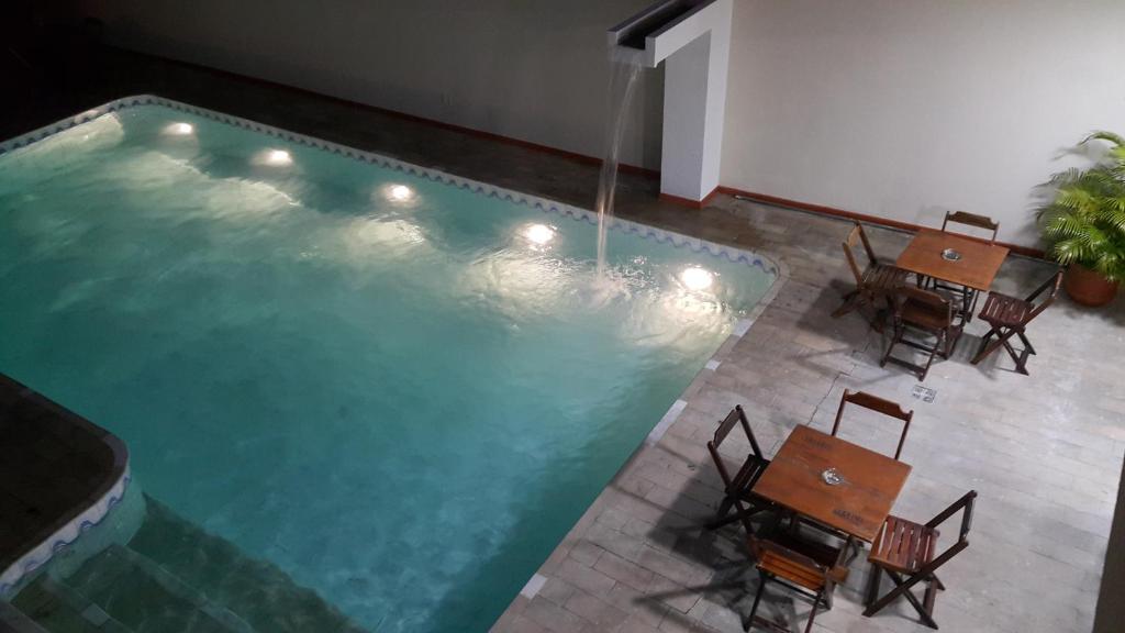  La Madre Hotel