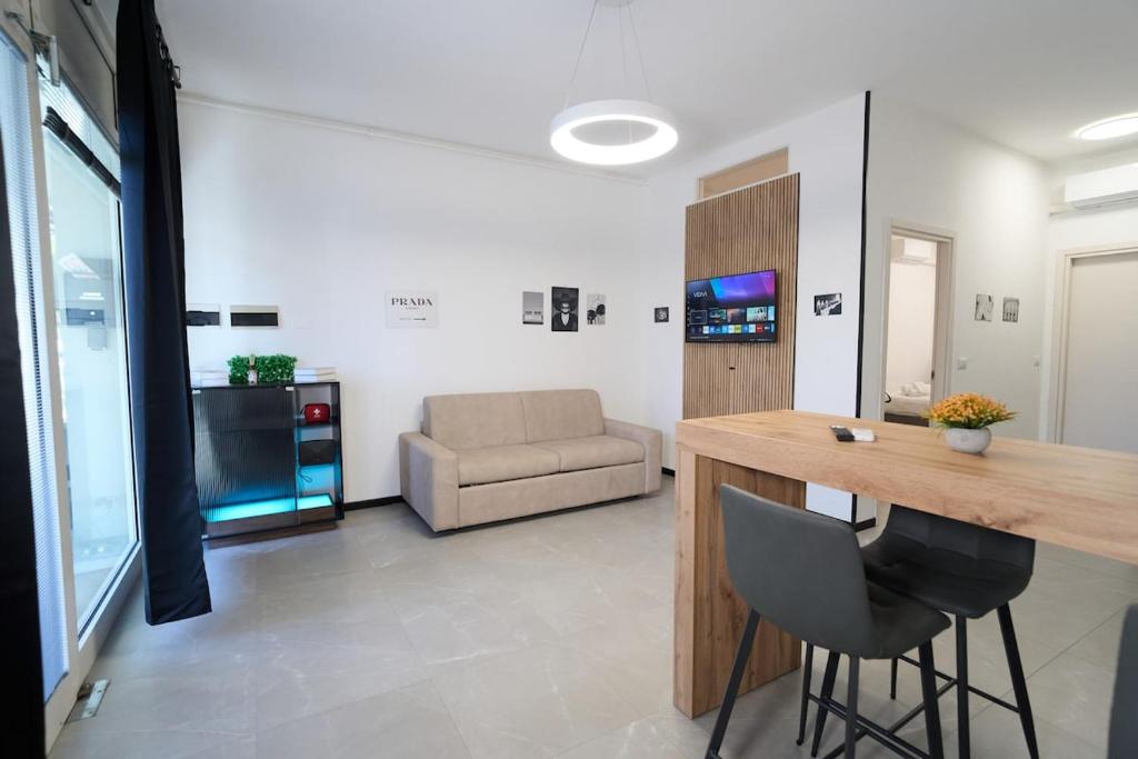 Μια τηλεόραση ή/και κέντρο ψυχαγωγίας στο Teodorico 21 Center & Comfort