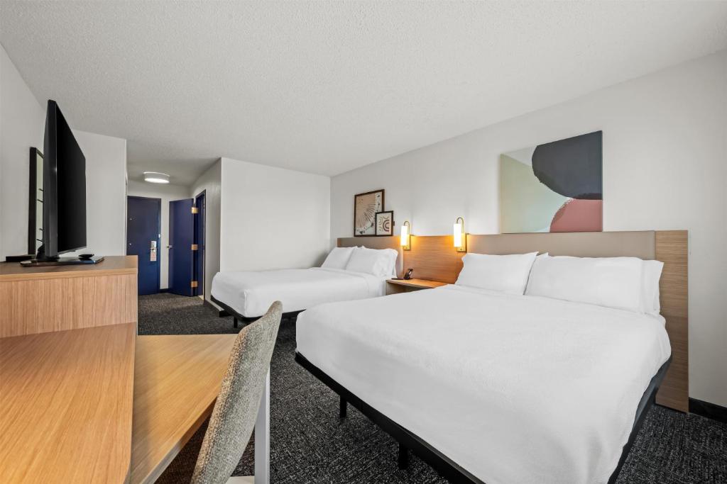 Spark By Hilton Cleveland Beachwood photo