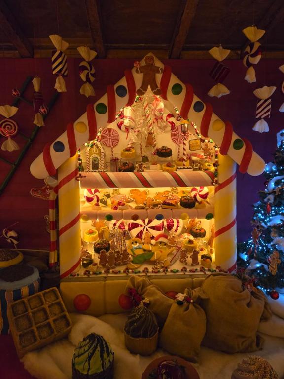 Φωτογραφία από το άλμπουμ του Mid of Nature ' Bella Vista Lago Maggiore charmant mit traumhaften Seeblick, Terrasse und großen Garten σε Ghiffa