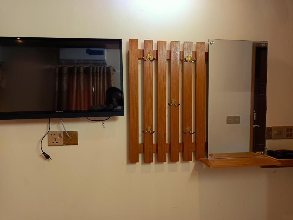 Μια τηλεόραση ή/και κέντρο ψυχαγωγίας στο Hotel Dhanmondi