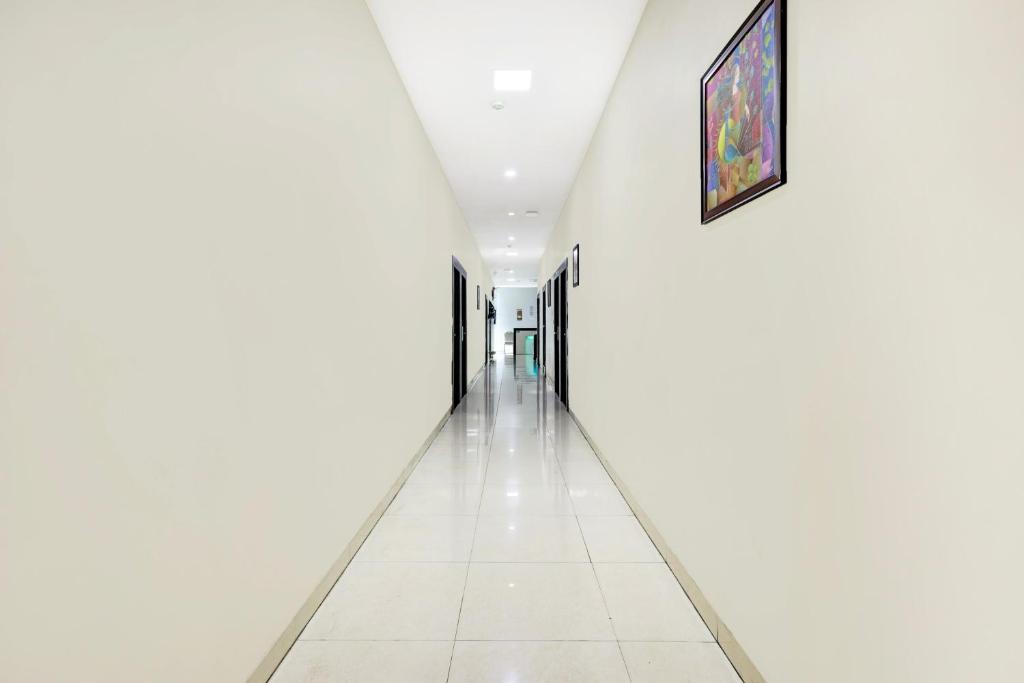 Φωτογραφία από το άλμπουμ του Collection O Dabagardens Near RK Beach σε Visakhapatnam