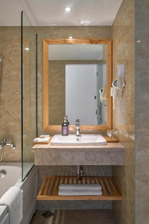 Phòng Deluxe Giường Đôi