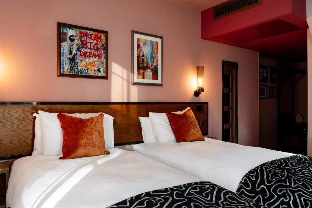 The Wellington Hotel - 