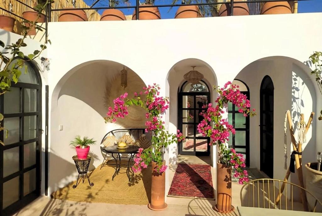 Μπαλκόνι ή βεράντα στο Little date