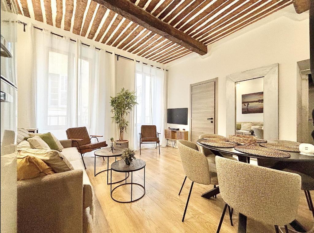 Cannes One Bedroom Apartment - 85M