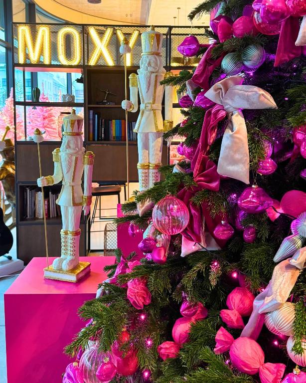 Εστιατόριο ή άλλο μέρος για φαγητό στο Moxy Kaunas Center