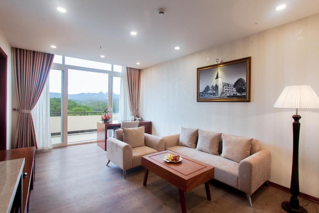 Suite Executive Nhìn Ra Thung Lũng