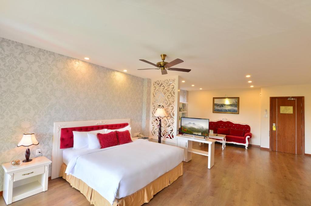 Suite Junior Giường Đôi Nhìn Ra Thành Phố