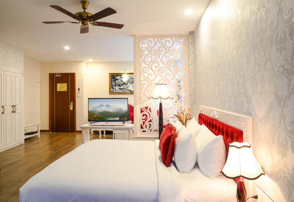 Suite Junior Giường Đôi Nhìn Ra Thành Phố