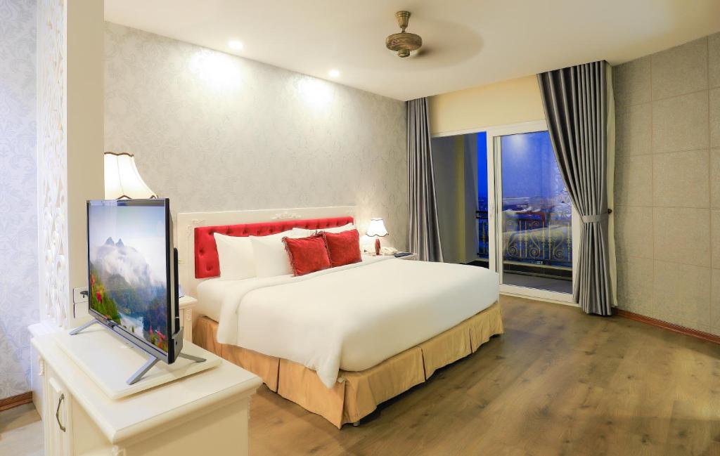 Suite Junior Giường Đôi Nhìn Ra Thành Phố