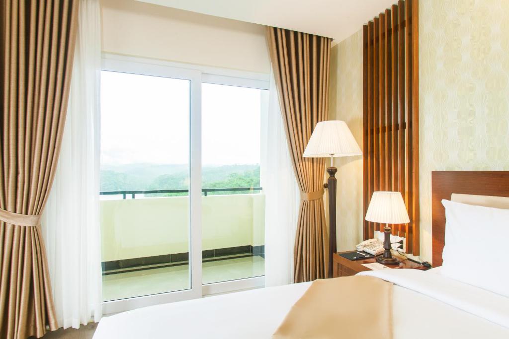 Suite Junior Giường Đôi Nhìn Ra Thung Lũng