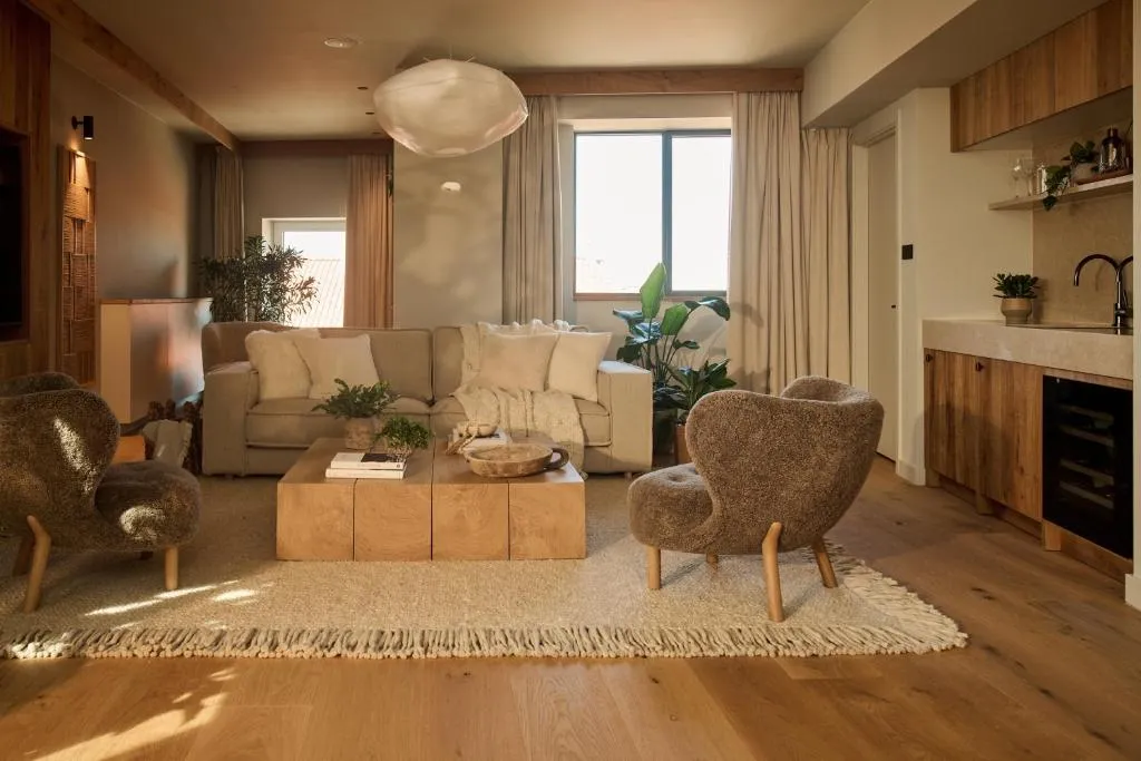Suite with City View