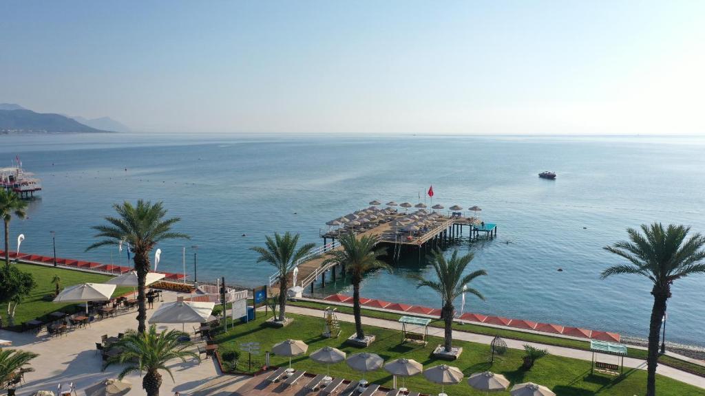 فضای داخلی Corendon Hydros Club Kemer - Ultra All Inclusive در آنتالیا - تصویر ۳