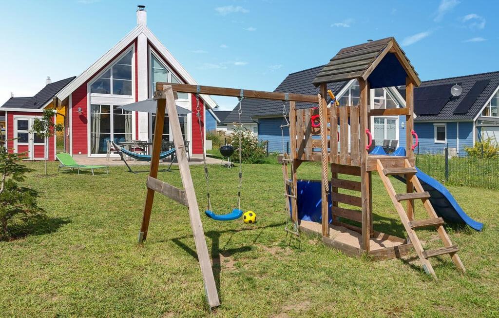 Ο χώρος παιχνιδιού για παιδιά στο Kuntabü