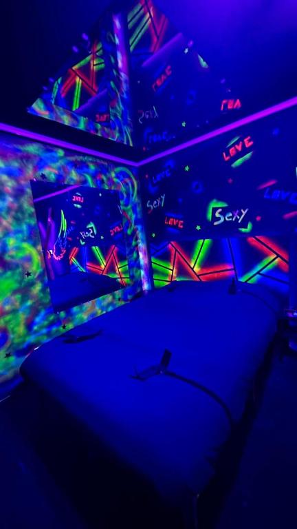 Φωτογραφία από το άλμπουμ του Love Room - fluo expérience στο Belfort