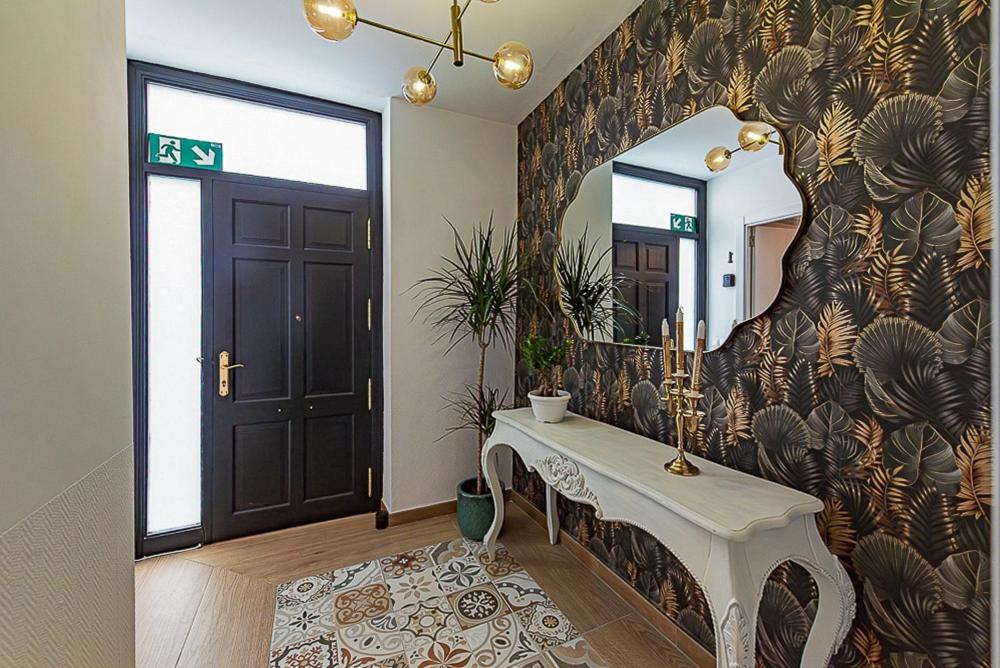 Imagen de la galería de Pettit Lion, en Villena