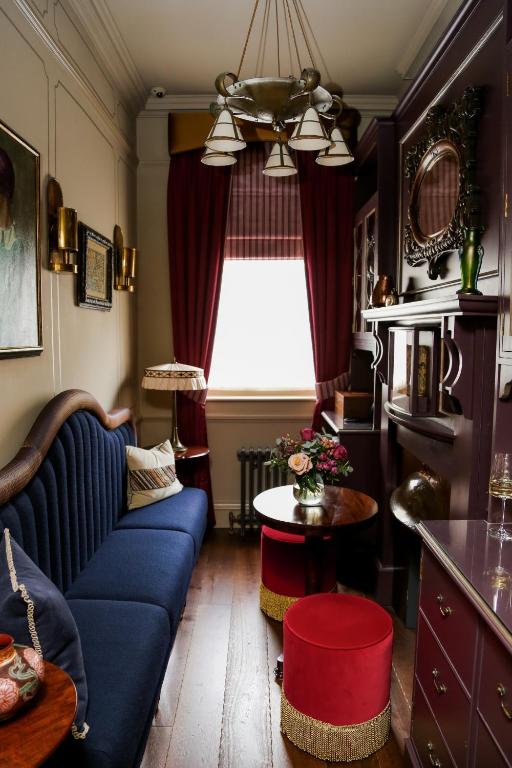 Henrys Townhouse Marylebone, London photo