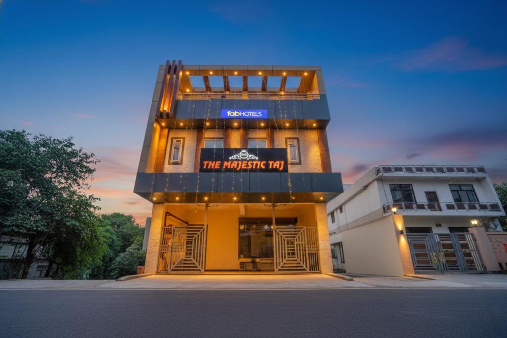 Το κτήριο όπου στεγάζεται  το ξενοδοχείο