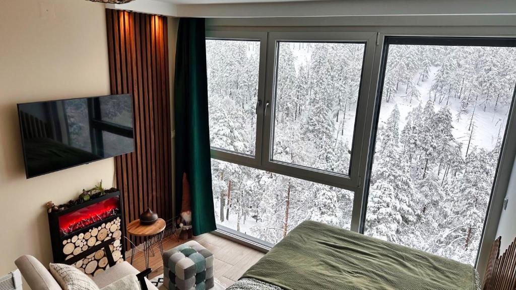 Μια τηλεόραση ή/και κέντρο ψυχαγωγίας στο Studio Nordik