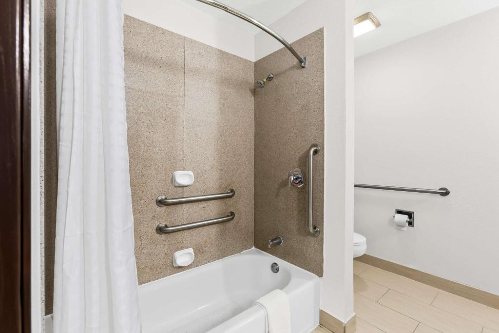 Sonesta Essential Beaumont - Habitación King - Accesible/No Fumadores