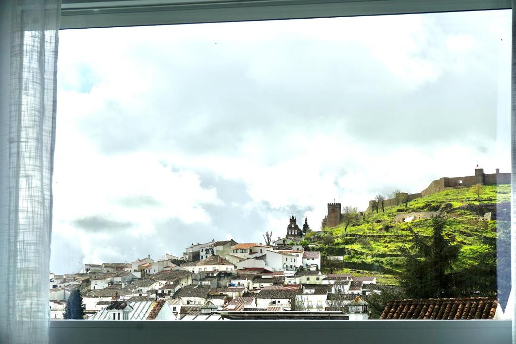 Γενική άποψη της πόλης Αραθένα ή θέα της πόλης από  αυτό το διαμέρισμα