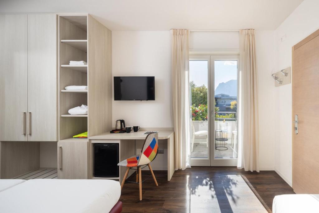 Hotel Villa Claudia - Superior Double Or Twin Room With Pool View