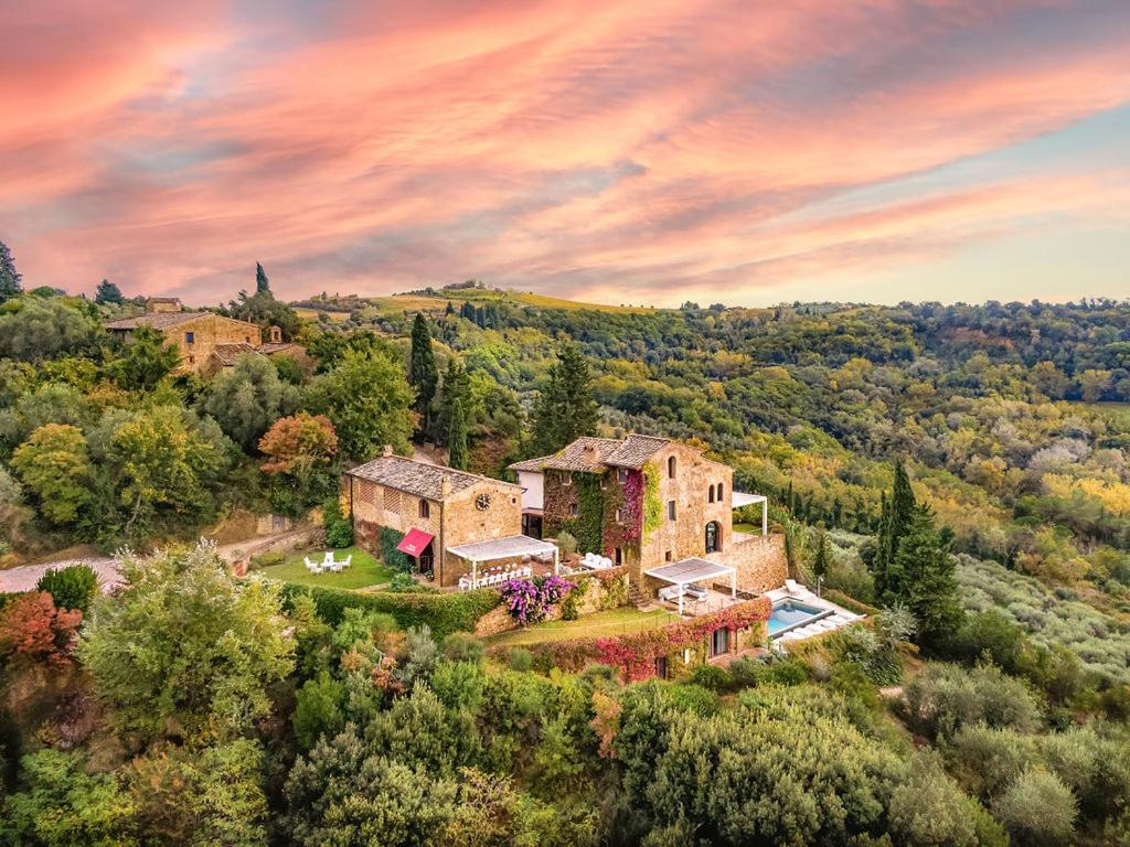 Luxury 8 Bed Tuscan Villa Near Florence With Heated Infinity Pool luxury-8-bed-tuscan-villa-near-florence-with-heated-infinity-pool