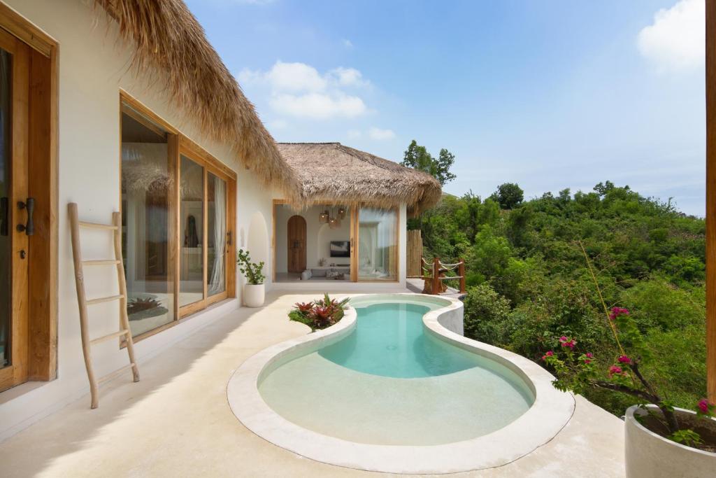 Hồ bơi trong/gần Sea-View Cliff Villa - Private Pool - 5min to Kuta