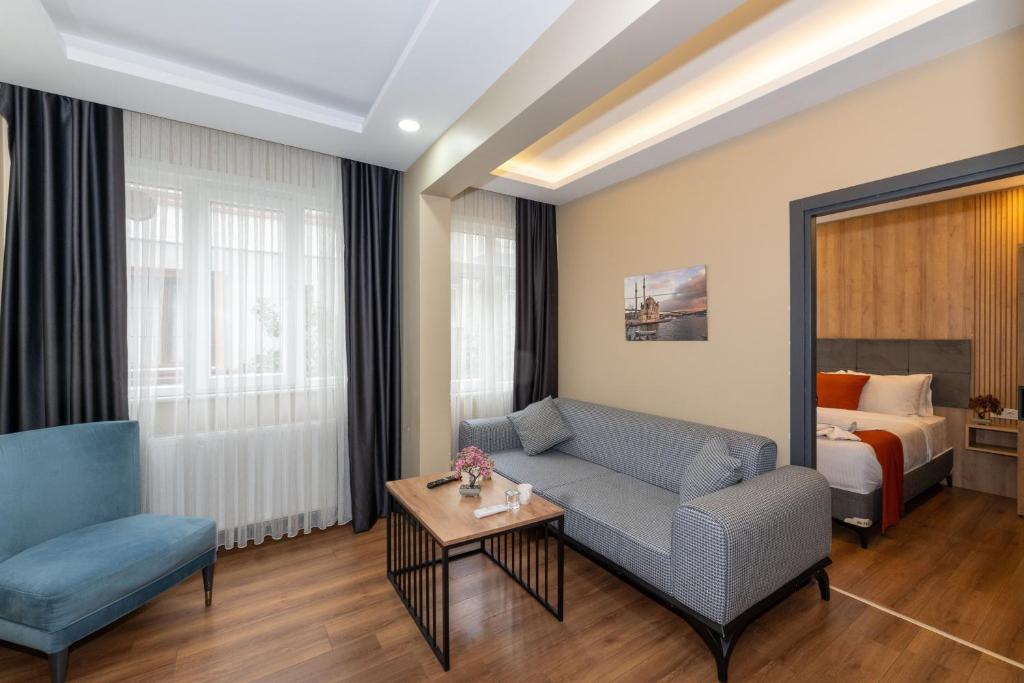 Khu vực ghế ngồi tại hotel La Vitrine