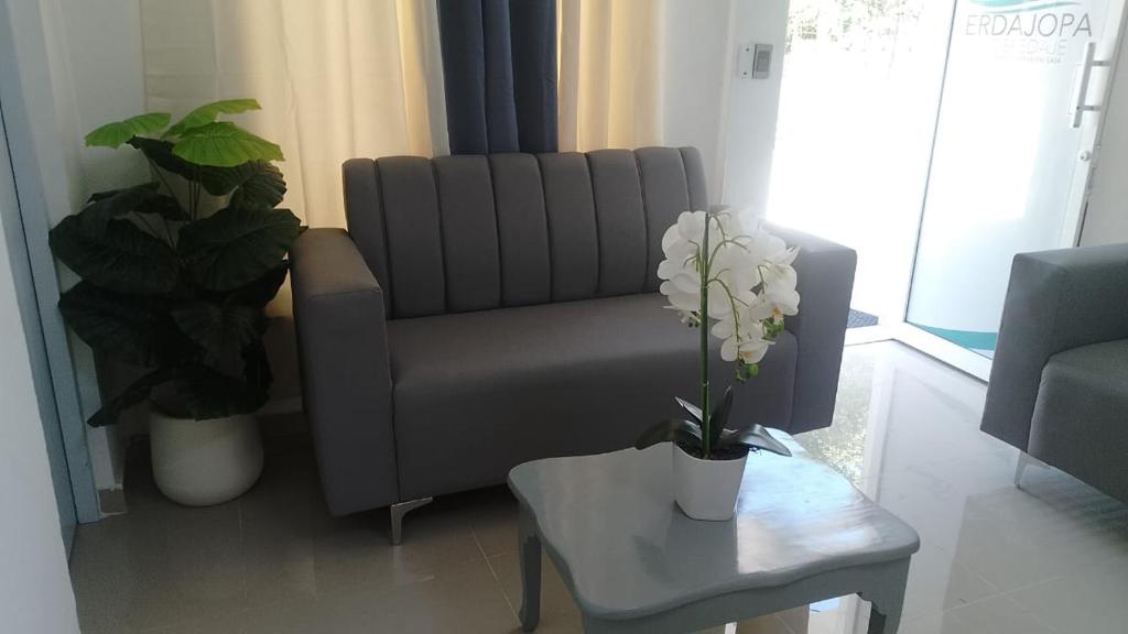 Χώρος καθιστικού στο Hotel a 500 de la playa