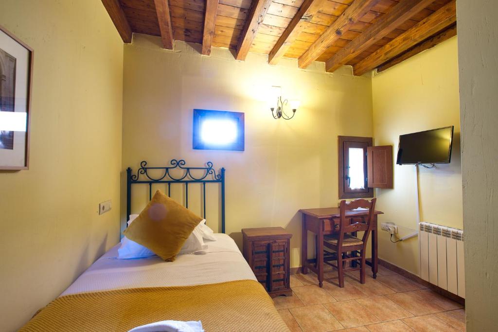 Hostal San Pedro - Single Room