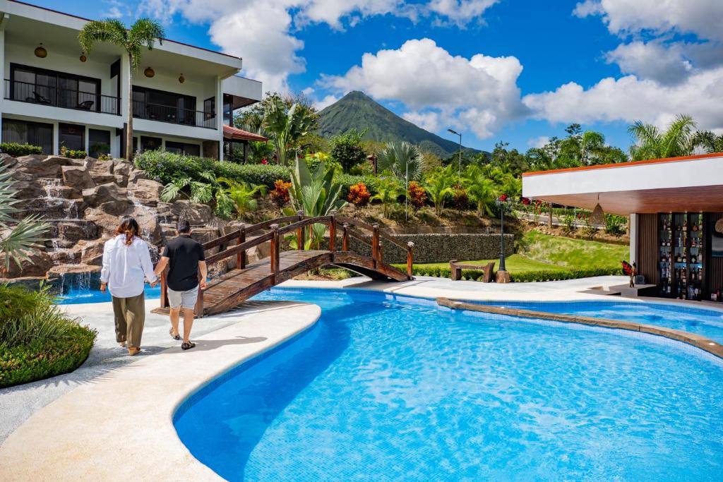 Bazén v ubytování Hotel Sanctuarium nebo v jeho okolí