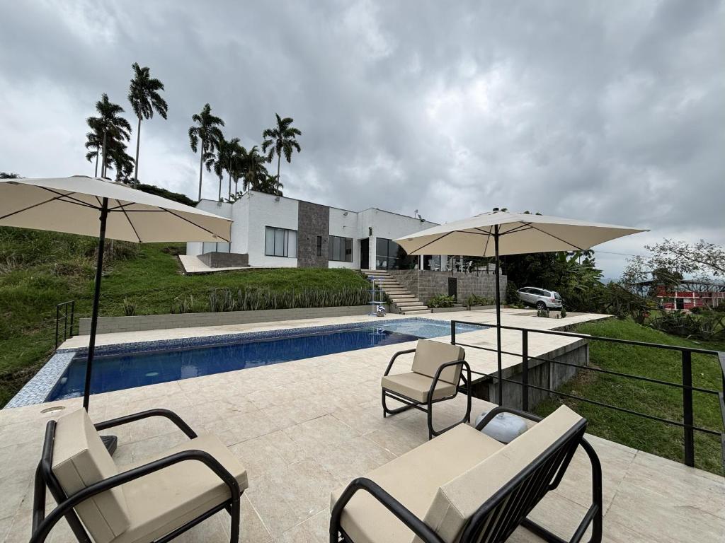 Hồ bơi trong/gần Casa Campestre con Piscina