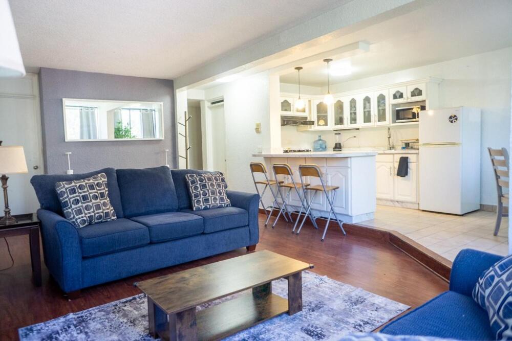 Una cocina o cocineta en Apt cerca de New City, Centro y frontera, zona río